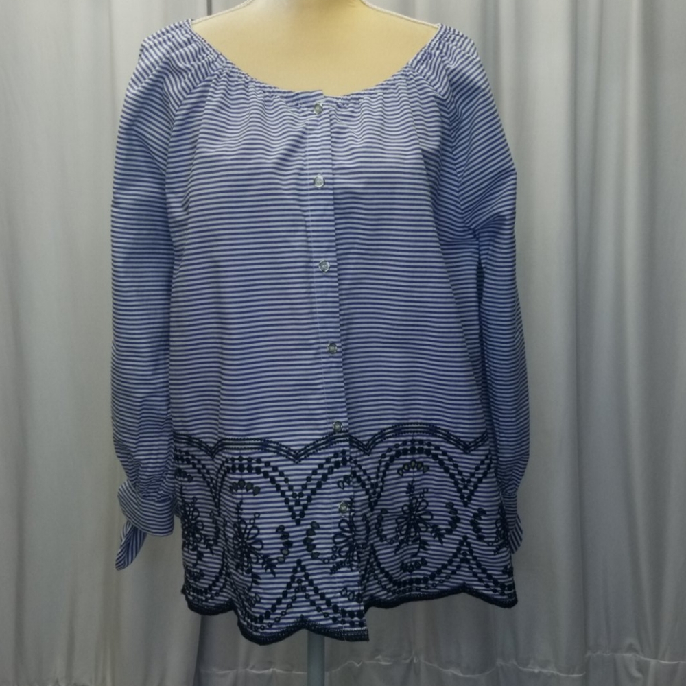 Peck & Peck button down blouse